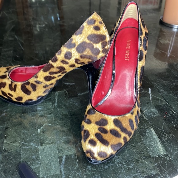 Cafe hair animal print heels. Not in new condition but gently used. - Picture 5 of 5